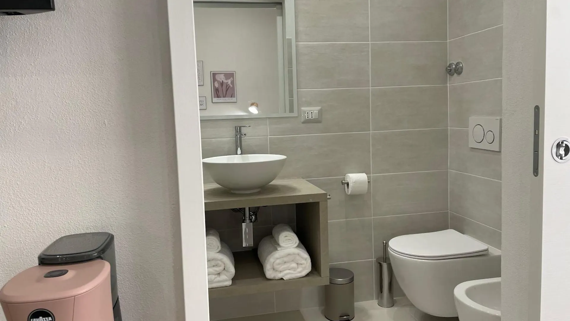 Il Caracolo Rooms La Maddalena  Guest house